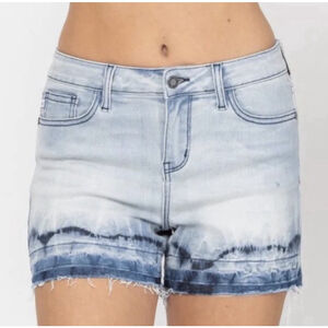 Judy Blue Women’s Denim Shorts 2XL Light Wash Raw Hem